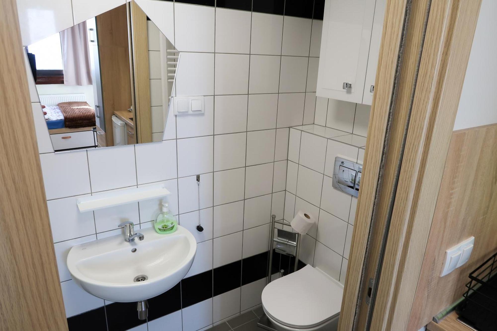 Dom Studencki Arka Pansiyon Wroclaw Dış mekan fotoğraf